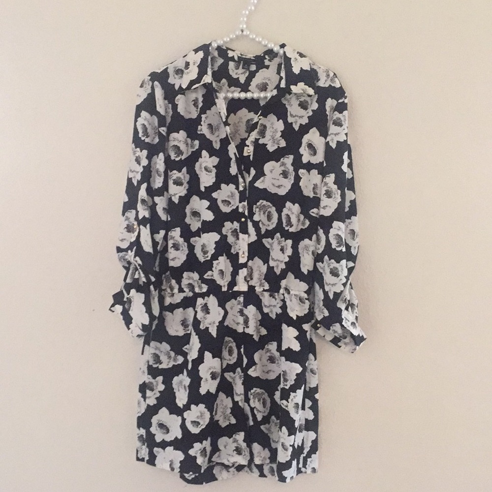 ANN TAYLOR ROMPER SHORT 🌺